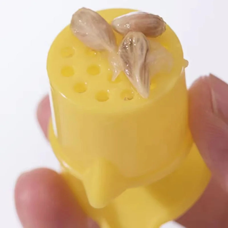 Lemon Tap – Mess-Free Citrus Juice Dispenser